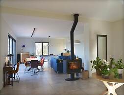 Gorgeous Mansion for 6 in Barjac