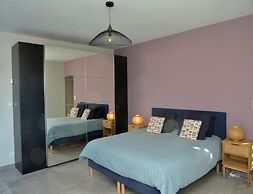 Gorgeous Mansion for 6 in Barjac