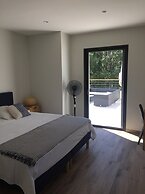 Gorgeous Mansion for 6 in Barjac