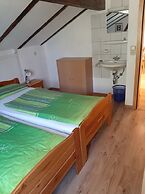 Zentral Gelegene Ferienwohnung mit Garten