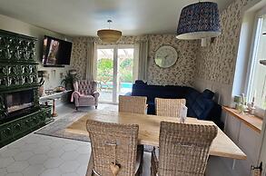 10-guest Holiday Villa With Private Pool