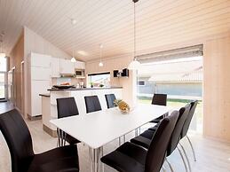 Lush Holiday Home With Sauna