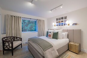 Kinnikinnick Guest House