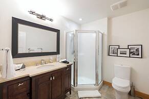 Kinnikinnick Guest House