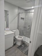 Elegant Private Suite in Edmonton North