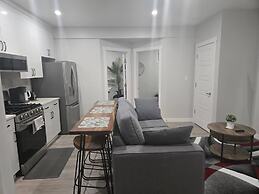 Elegant Private Suite in Edmonton North