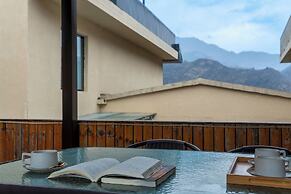 ManBuYunDuan.Theme Inn