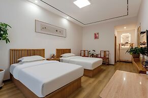 ManBuYunDuan.Theme Inn