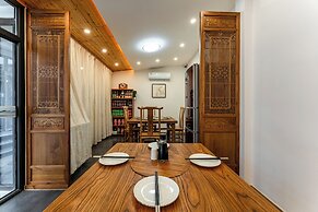 ManBuYunDuan.Theme Inn