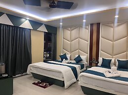 Royal Classic Hotel