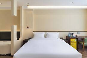 Bay Four Seasons Castle Hotel