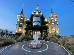 Bay Four Seasons Castle Hotel