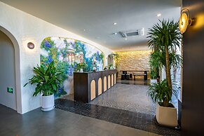Bay Four Seasons Castle Hotel
