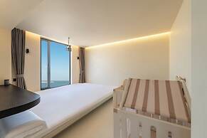 Bay Four Seasons Castle Hotel