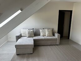 Spacious 5BR Retreat for Groups for 18P