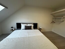 Spacious 5BR Retreat for Groups for 18P