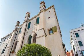 Venice Royal Residence - Train Station