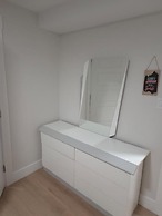 Quiet Haven - One-bedroom Suite