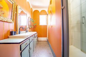 La Boga Surf House