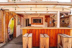 La Boga Surf House