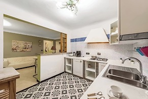 Genova House Via Caffaro
