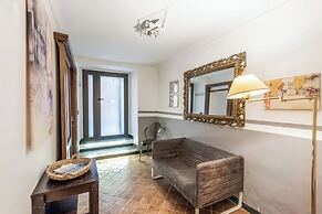 Genova House Via Caffaro
