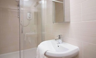 Castle Point 18 Apartments - Premier Lodge
