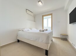 207 Le Maubourg in Cannes