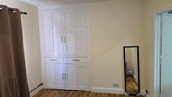 Central 1 Bed Apartment - Sleeps 2 With Wifi
