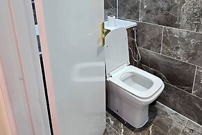 Central 1 Bed Apartment - Sleeps 2 With Wifi