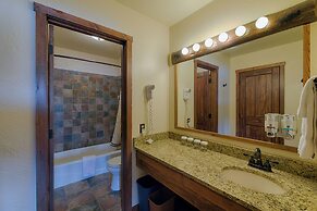 Signal Mountain Lodge
