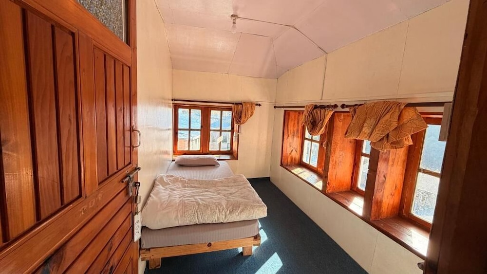 Phakding Camp One Lodge