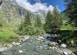 Chalet in Paradiski With Spa & Stunning Views