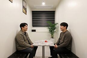 Hotel Brown Dot (Dongducheon Central Station)