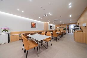 Hotel Brown Dot (Dongducheon Central Station)