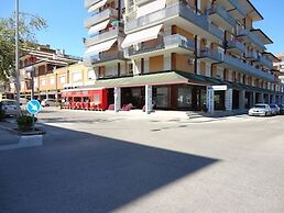 Bright Flat With Balcony-beahost
