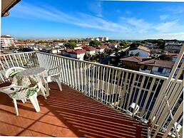 Bright Flat With Balcony-beahost