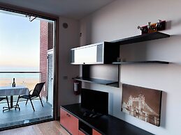 Stylish Flat With sea View