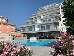 Modern Apartment Steps From the Beach