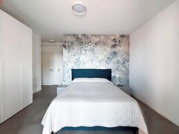 Modern Apartment Steps From the Beach