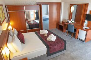 Casa Fora Beach Resort