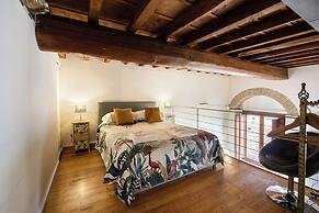 Rustic-Chic Loft by the Duomo
