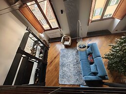 Rustic-Chic Loft by the Duomo