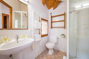 Chalet in La Tania Near Ski Slopes