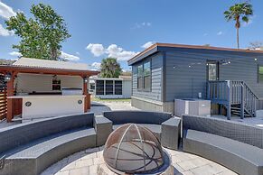 0.5 Mi to Rodeo & Events! River Ranch Tiny Home