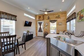 0.5 Mi to Rodeo & Events! River Ranch Tiny Home