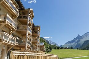 Chalet in Paradiski With Spa & Valley Views