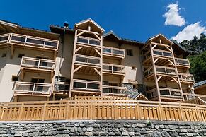 Chalet in Paradiski With Spa & Valley Views