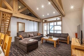 Chalet in Paradiski With Spa & Valley Views