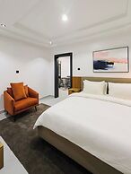 Times Square Hotel And Suites